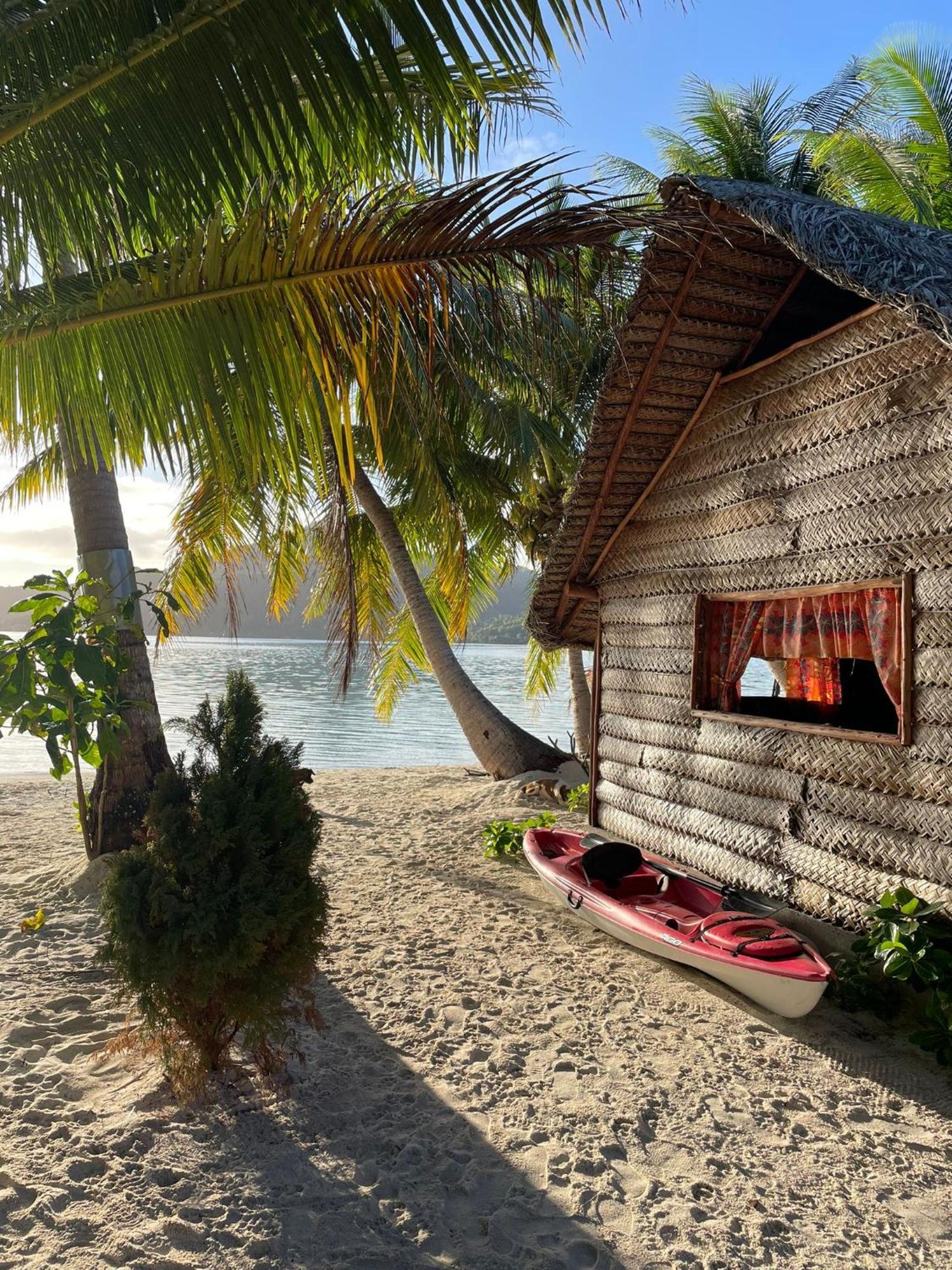 Poemanahere Island Camping A Maupiti Te-Fare-Arii Eksteriør bilde